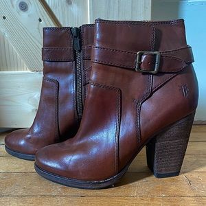 Frye Ankle Boots - 5.5M